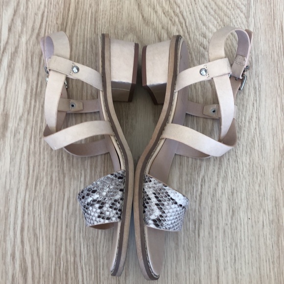 Topshop Sandals - Picture 2 of 10